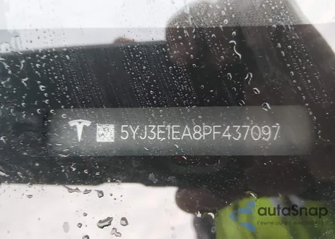 2023 Tesla Model 3 Rear-Wheel Drive z USA, uszkodzony, nr VIN 5YJ3E1EA8PF437097